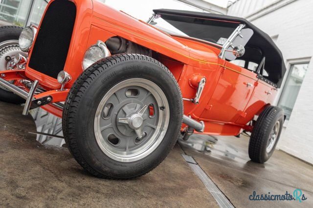 1928' Ford photo #4