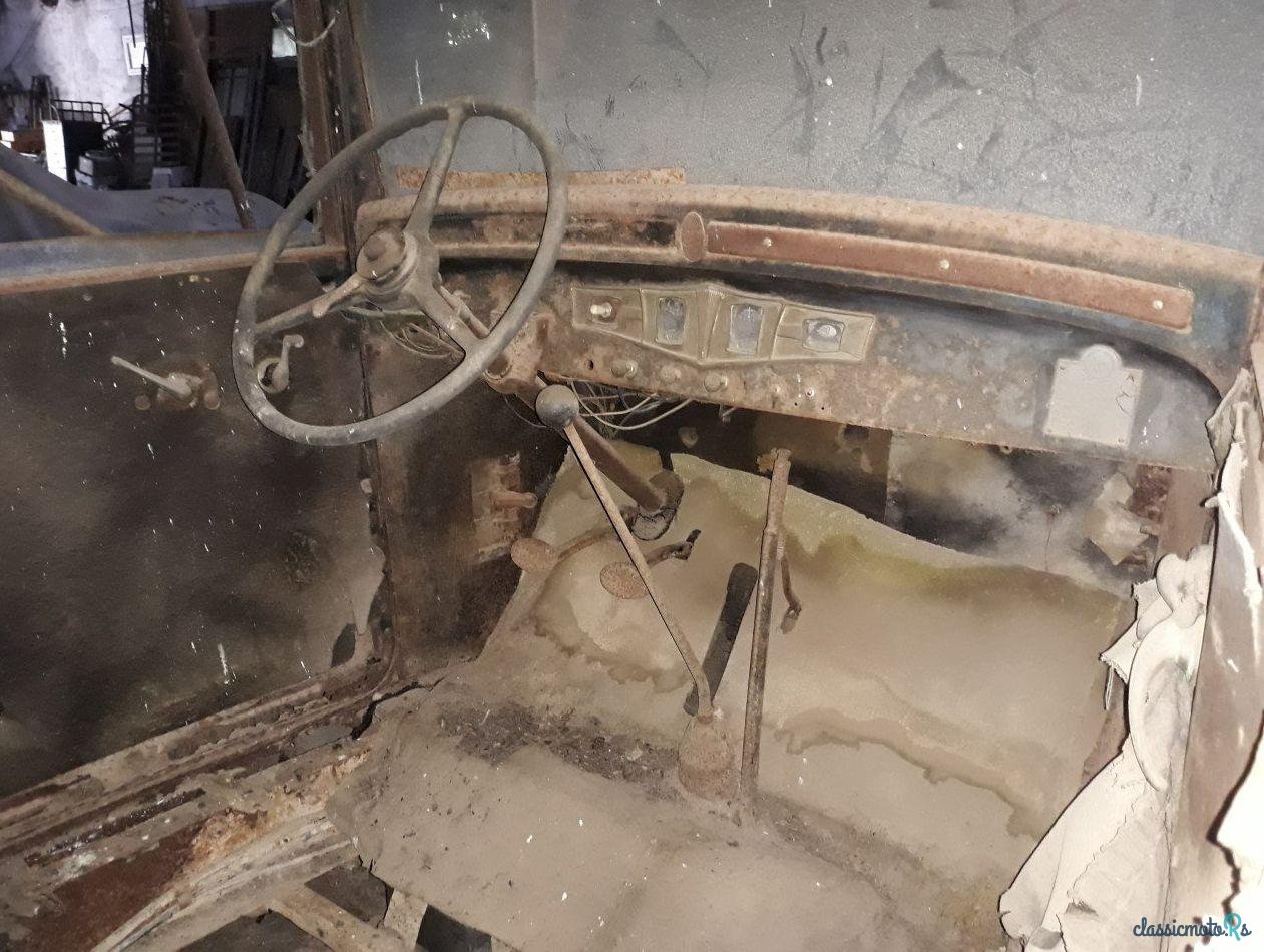 1930' DeSoto Eight Sedan 4 Doors photo #1