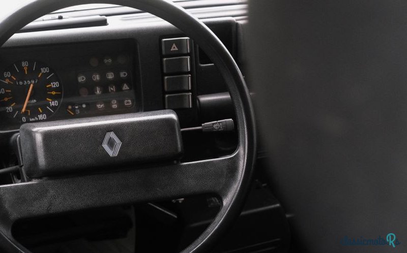 1983' Renault 4 photo #6