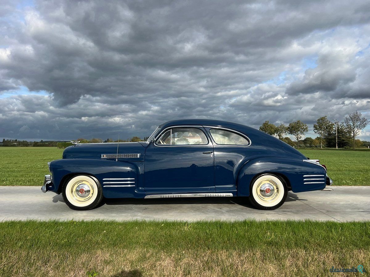 1941' Cadillac Series 61 photo #3