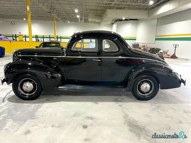 1940' Ford Deluxe photo #2