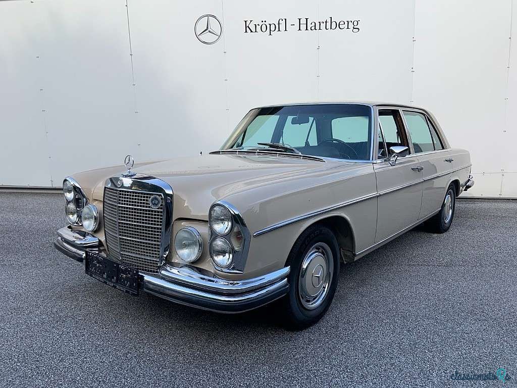 1968' Mercedes-Benz 280 photo #2
