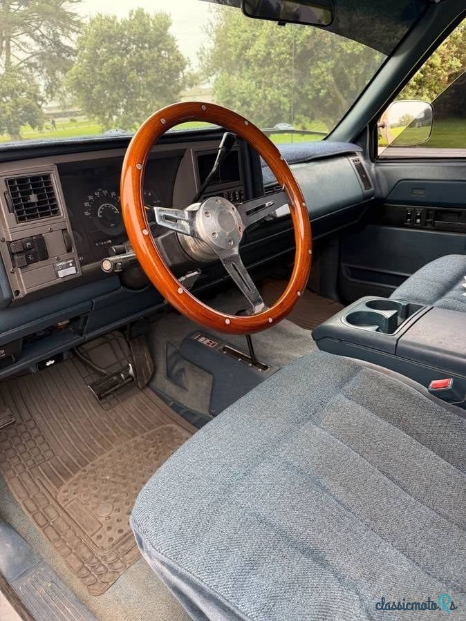 1989' Chevrolet 150 photo #4