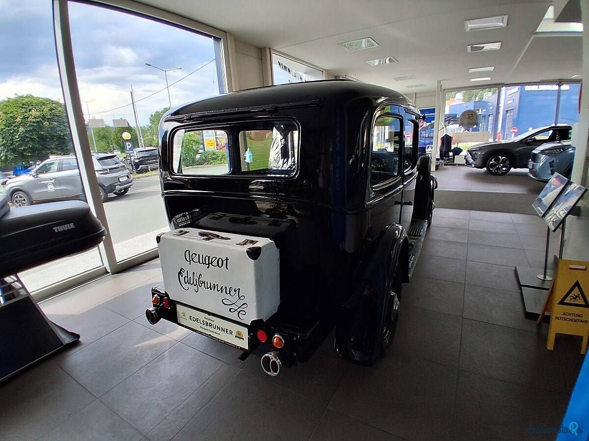 1933' Peugeot 301 photo #4