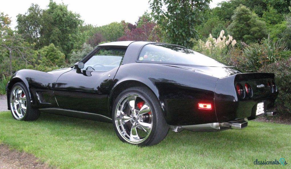 1980' Chevrolet Corvette photo #4