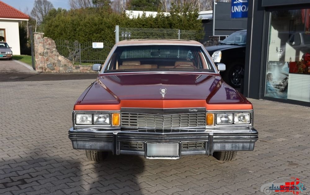 1977' Cadillac Fleetwood photo #3
