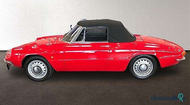 1967' Alfa Romeo Spider photo #1