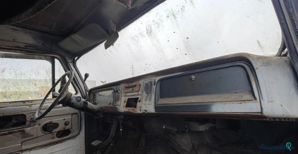 1964' Chevrolet Suburban photo #5