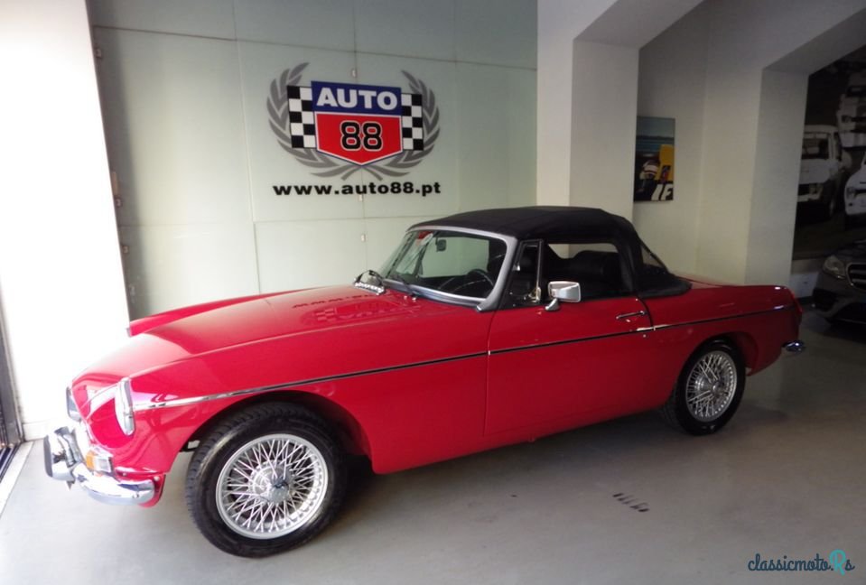 1974' MG MGB photo #1