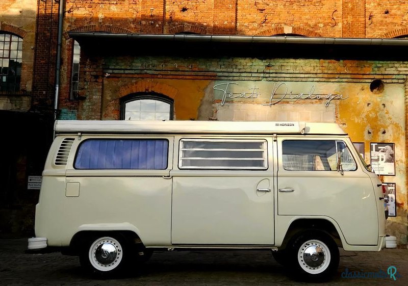 1973' Volkswagen Transporter photo #3