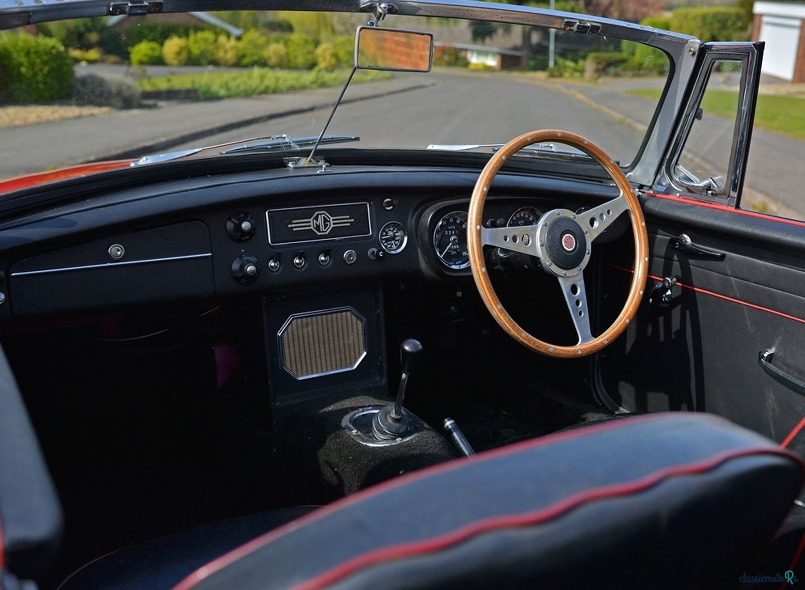 1965' MG MGB photo #6