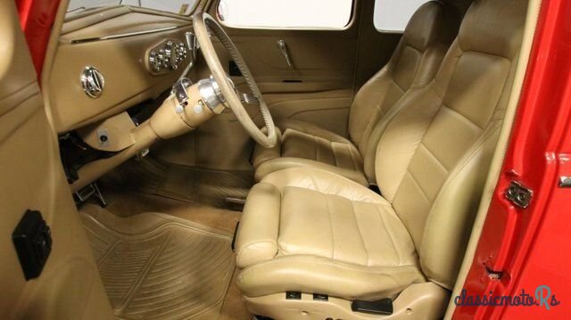 1939' Ford Deluxe photo #4