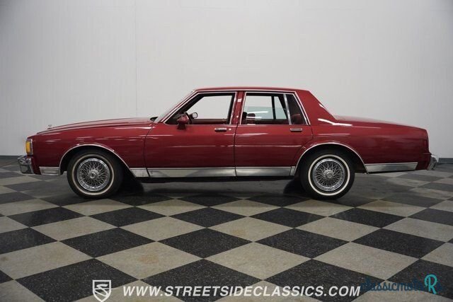 1984' Chevrolet Caprice photo #2