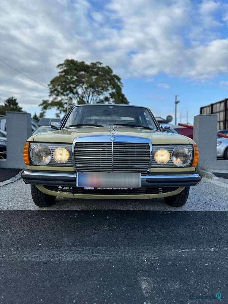 1977' Mercedes-Benz W123 photo #6