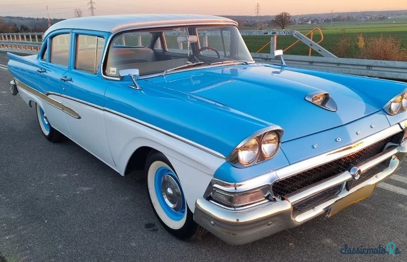 1958' Ford Fairlane photo #4