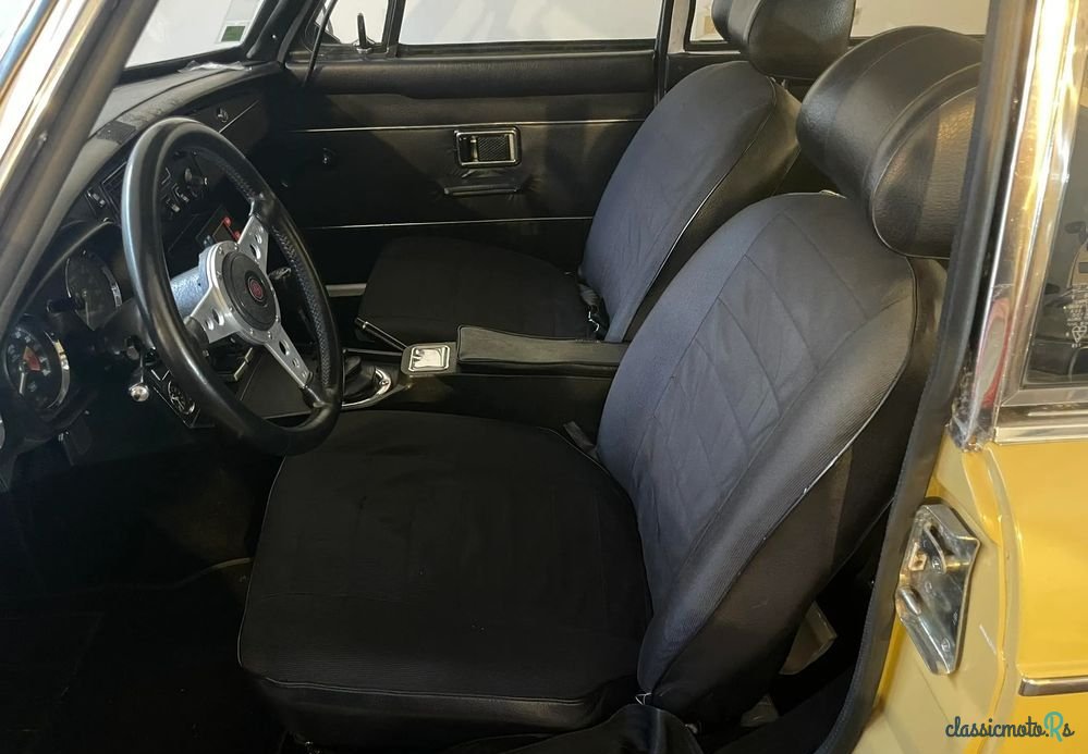 1973' MG MGB Gt photo #5