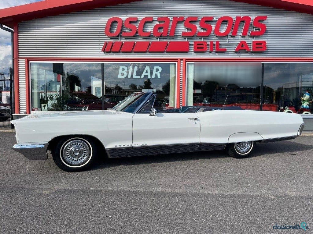 1966' Pontiac Bonneville photo #3