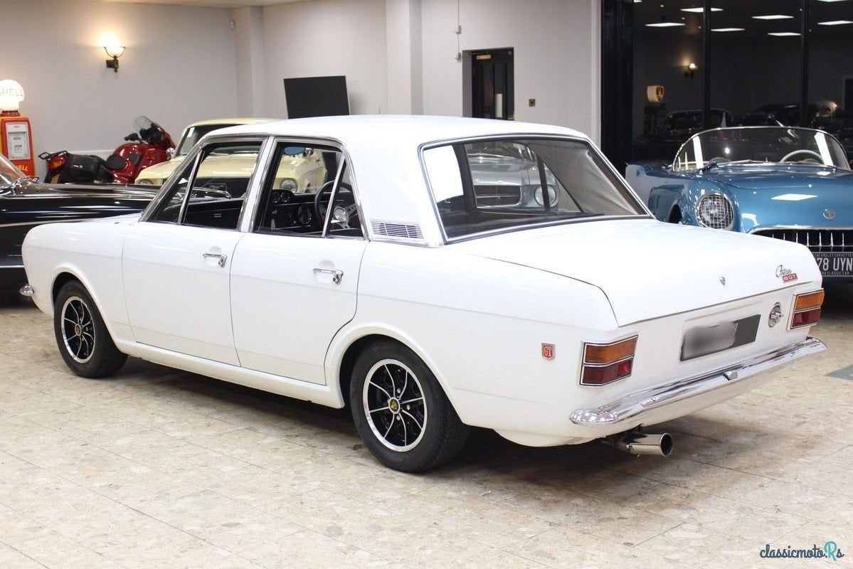 1967' Ford Cortina photo #4