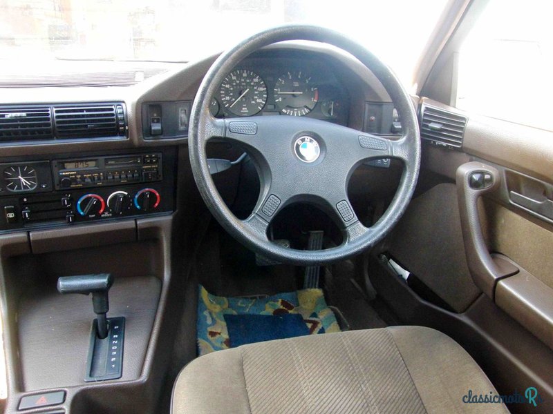 1989' BMW 5 Series photo #5