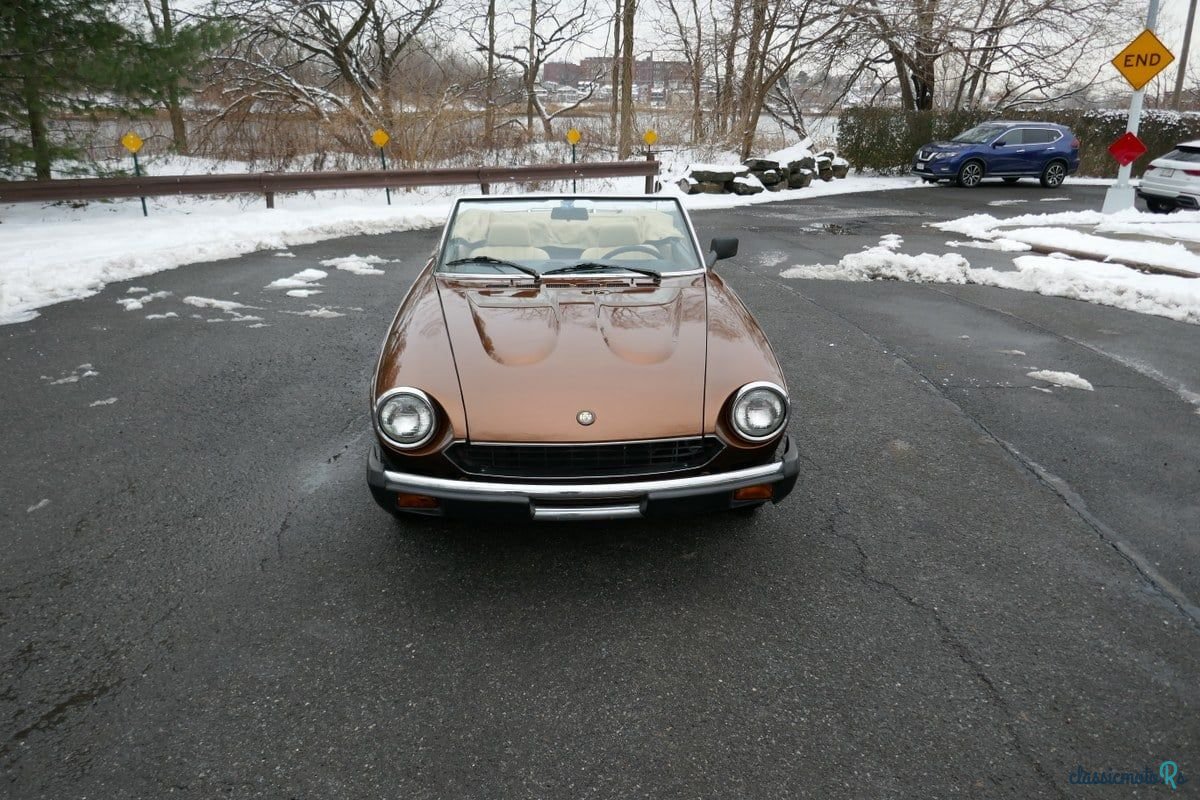 1979' Fiat 124 Spider photo #2