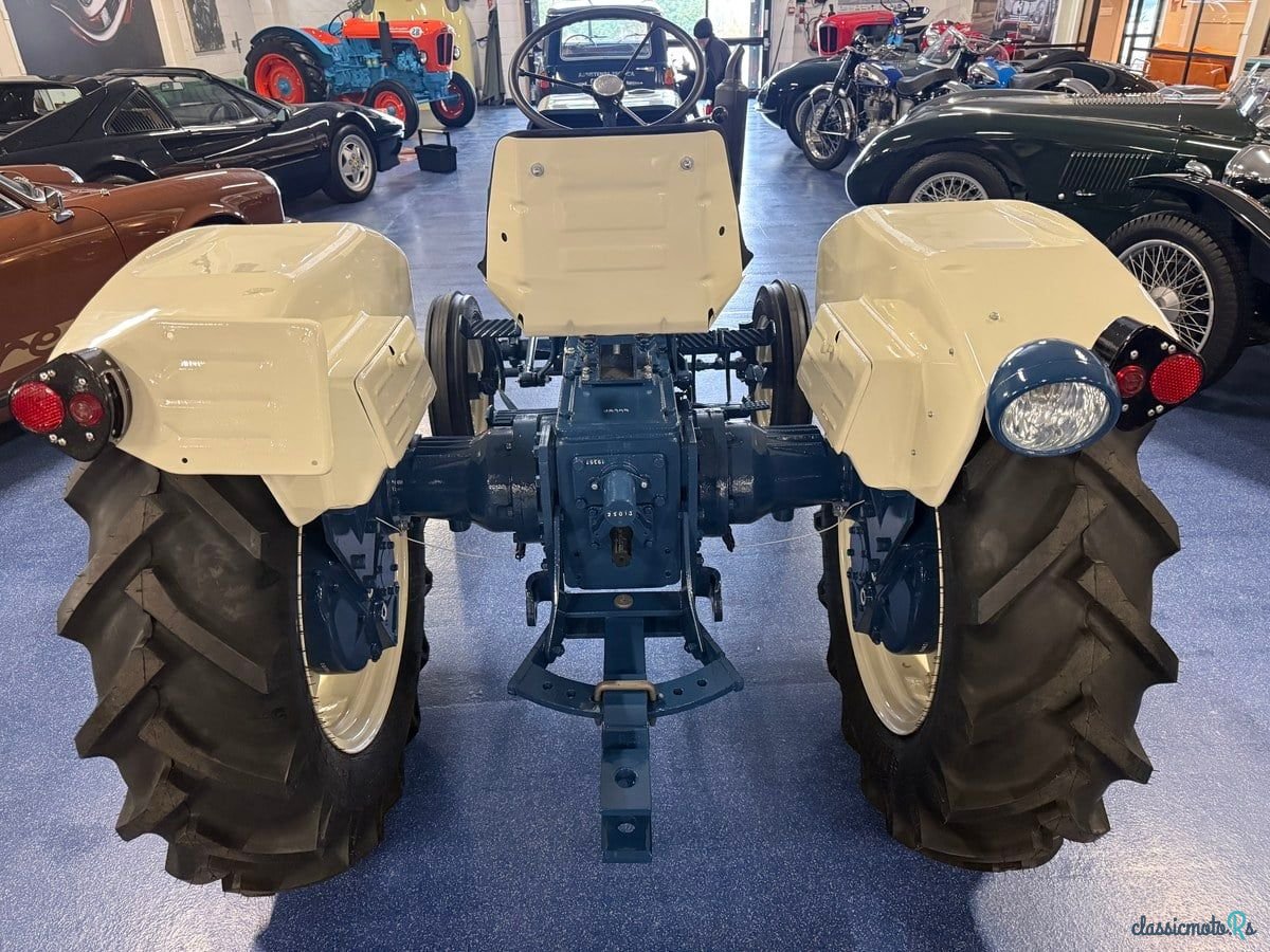 1969' Lamborghini Tractor photo #3