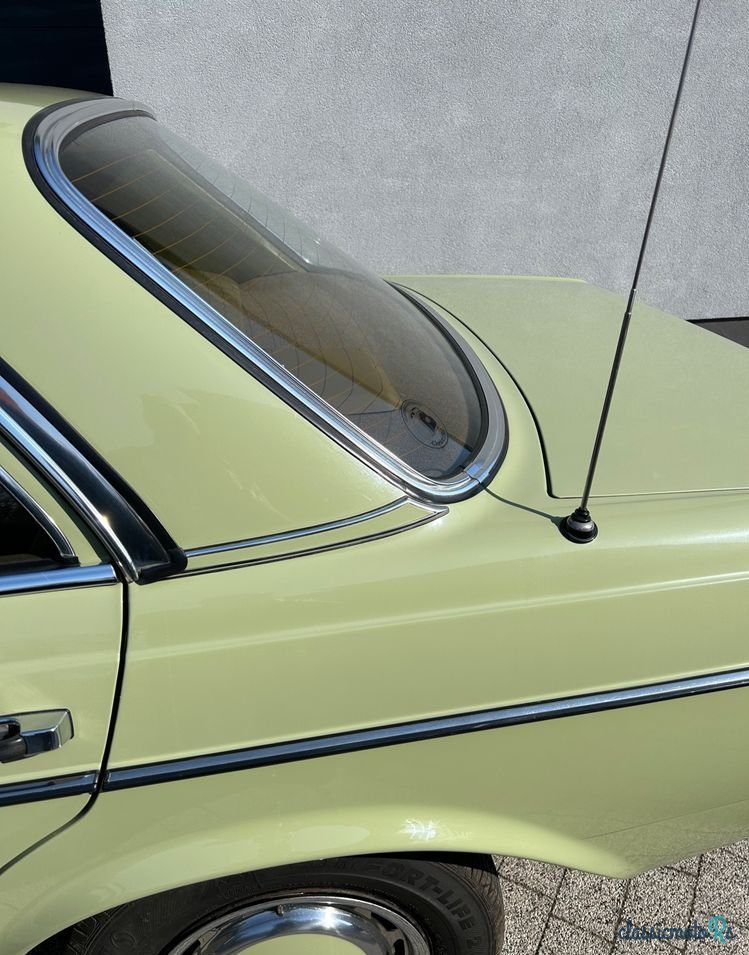 1978' Mercedes-Benz W123 photo #6