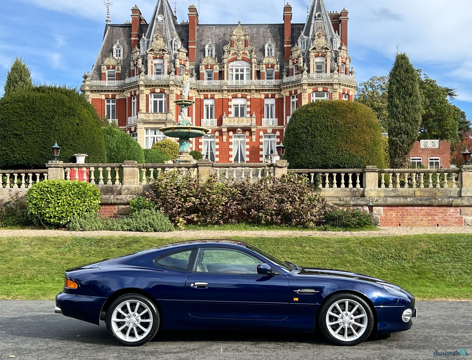 2002' Aston Martin DB7 photo #1