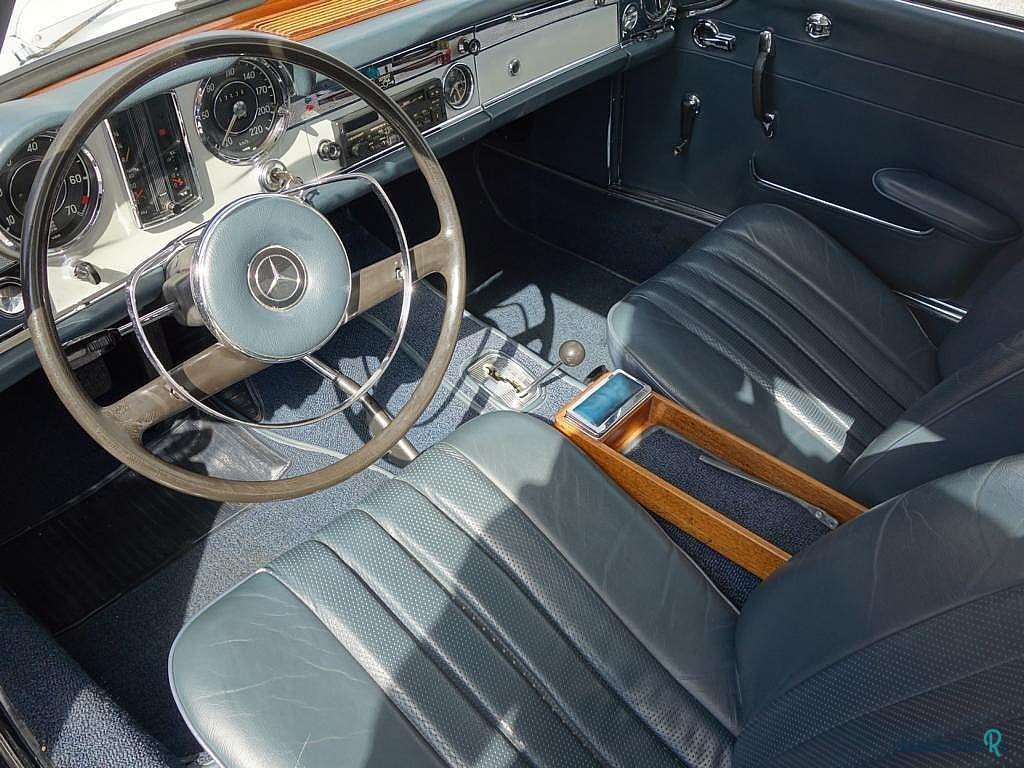 1969' Mercedes-Benz 280 SL photo #5
