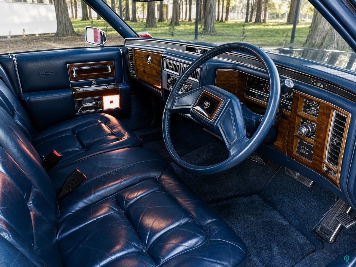 1986' Cadillac Fleetwood Brougham photo #2