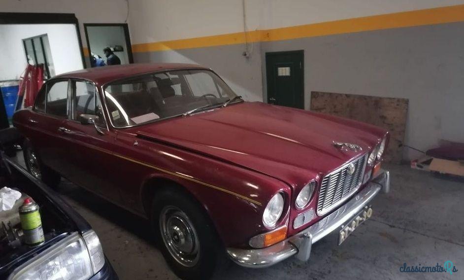 1970' Jaguar XJ photo #3