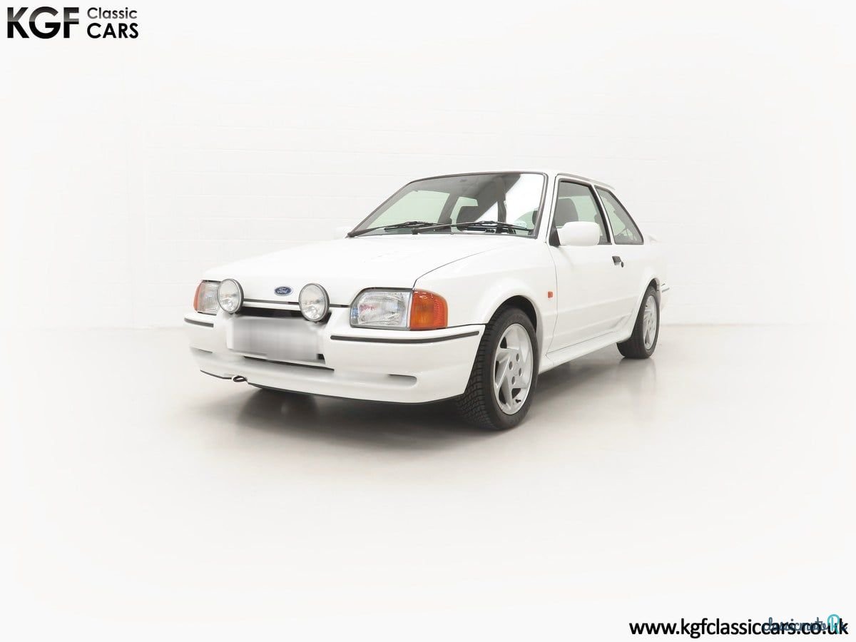 1990' Ford Escort photo #5