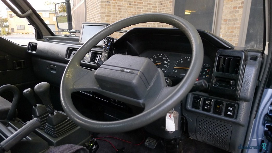 1988' Mitsubishi Delica photo #4