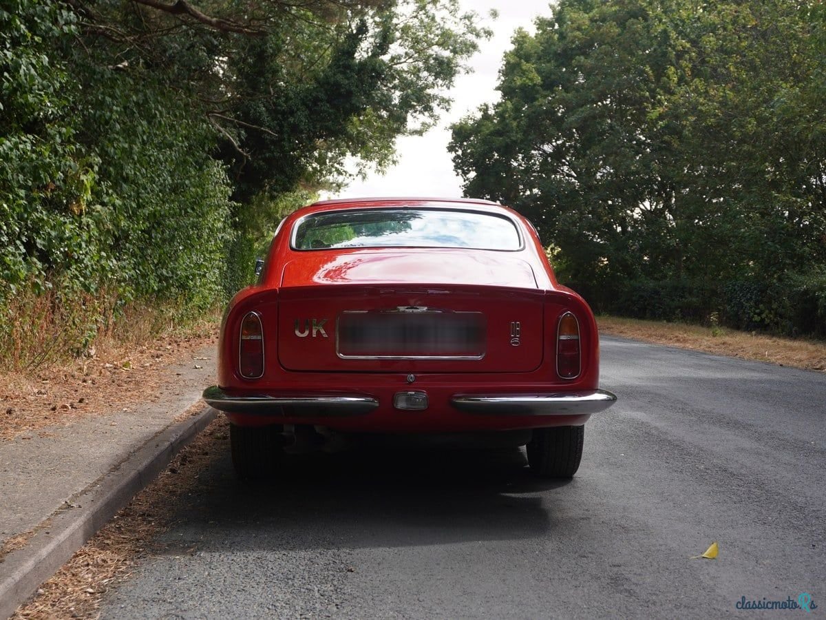 1967' Aston Martin DB6 photo #5