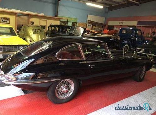 1966' Jaguar E Type 2 + 2 Coupe photo #3