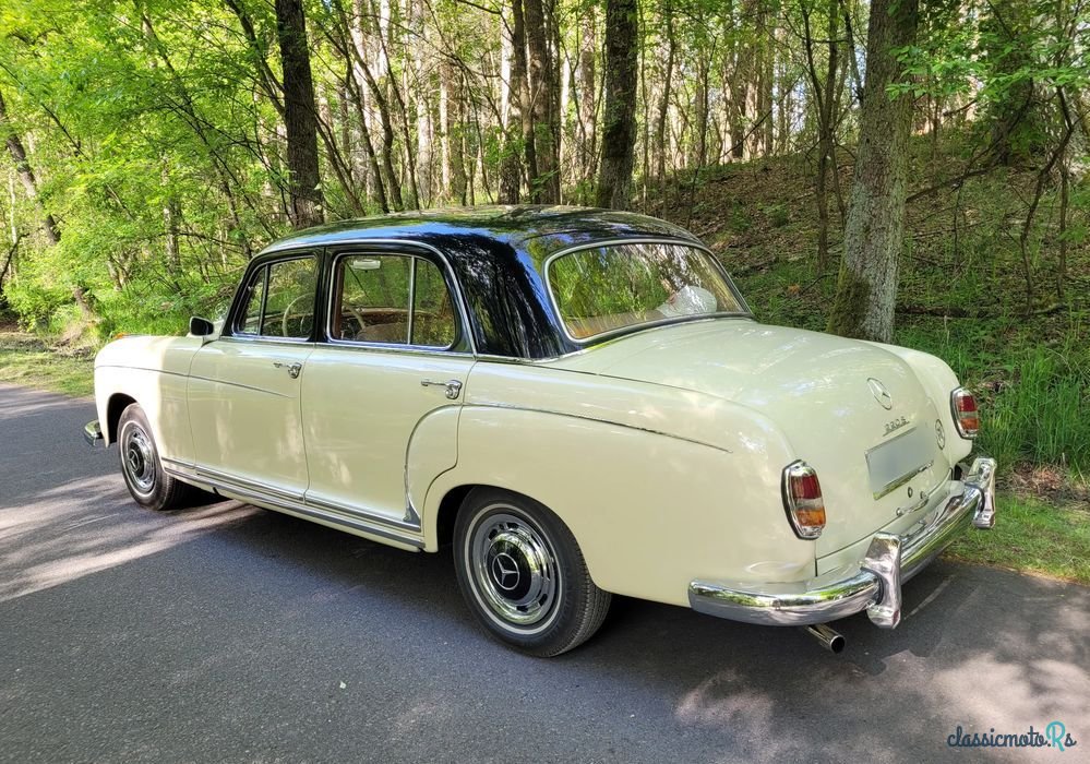1959' Mercedes-Benz 220S W180 photo #3