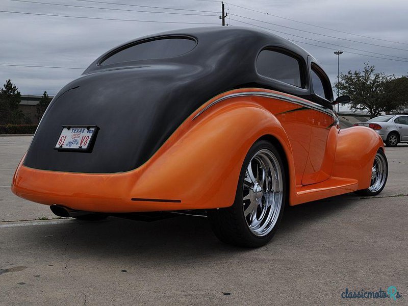 1937' Ford Custom photo #4