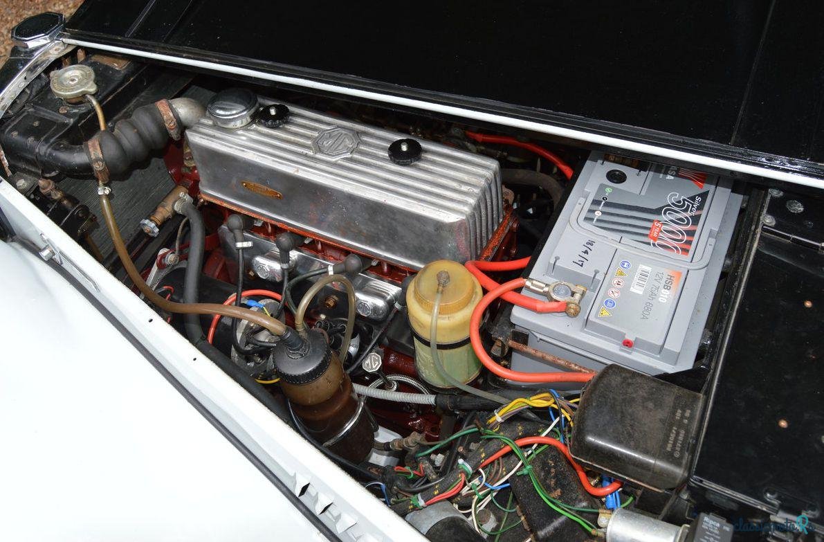 1954' MG TF 1500 photo #2