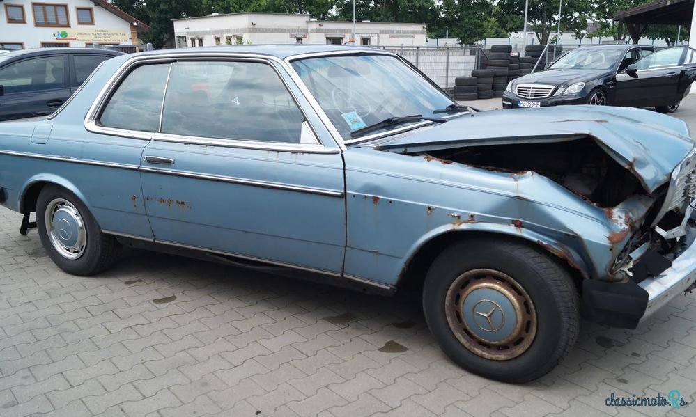 1978' Mercedes-Benz W123 photo #3