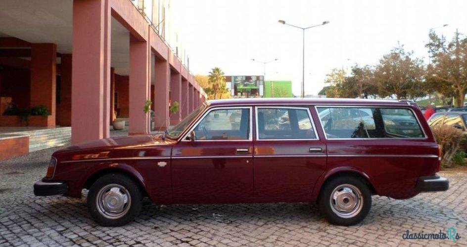 1977' Volvo 245 Dl photo #1