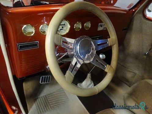 1935' Ford Sedan photo #5