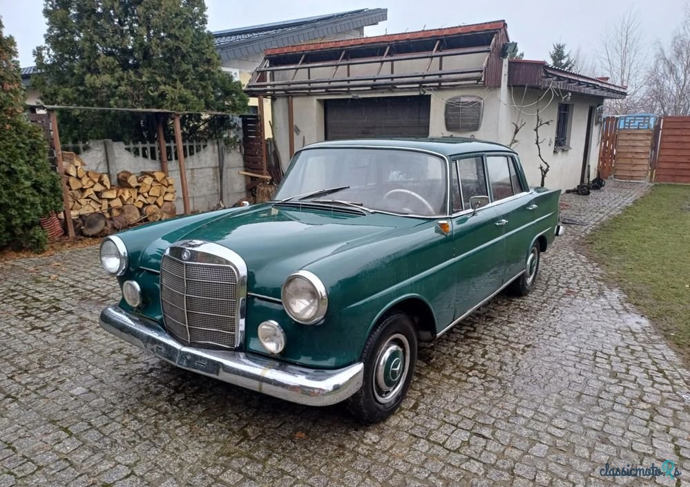1962' Mercedes-Benz 190C W110 photo #3