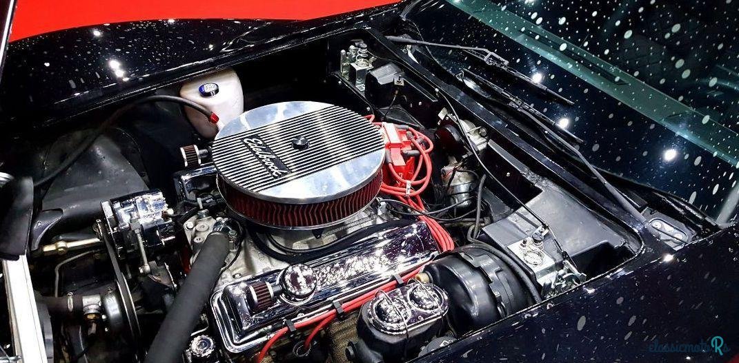 1976' Chevrolet Corvette photo #1