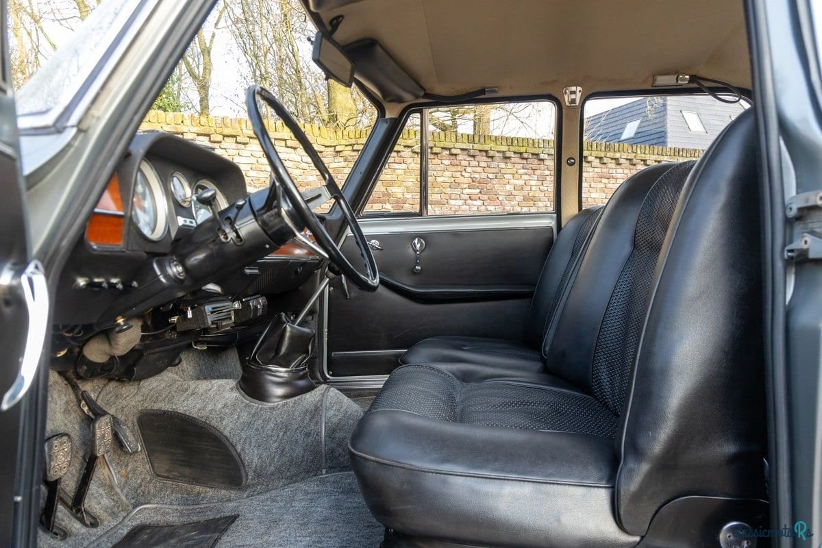 1968' Alfa Romeo Giulia photo #3