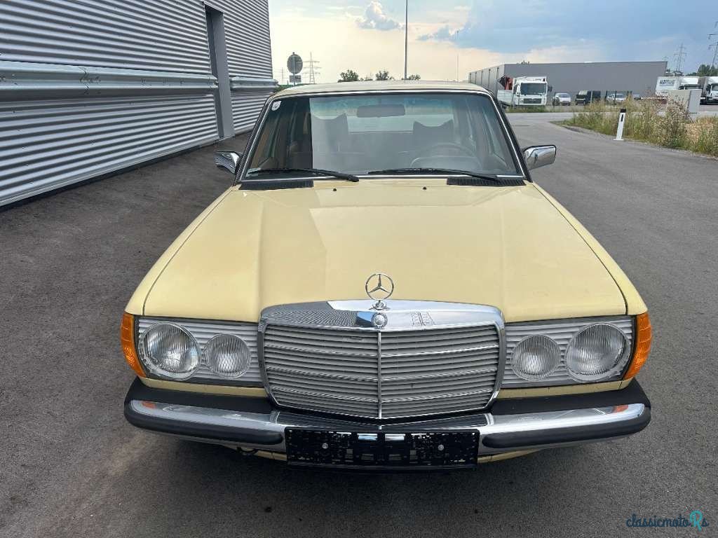 1979' Mercedes-Benz E-Klasse photo #3