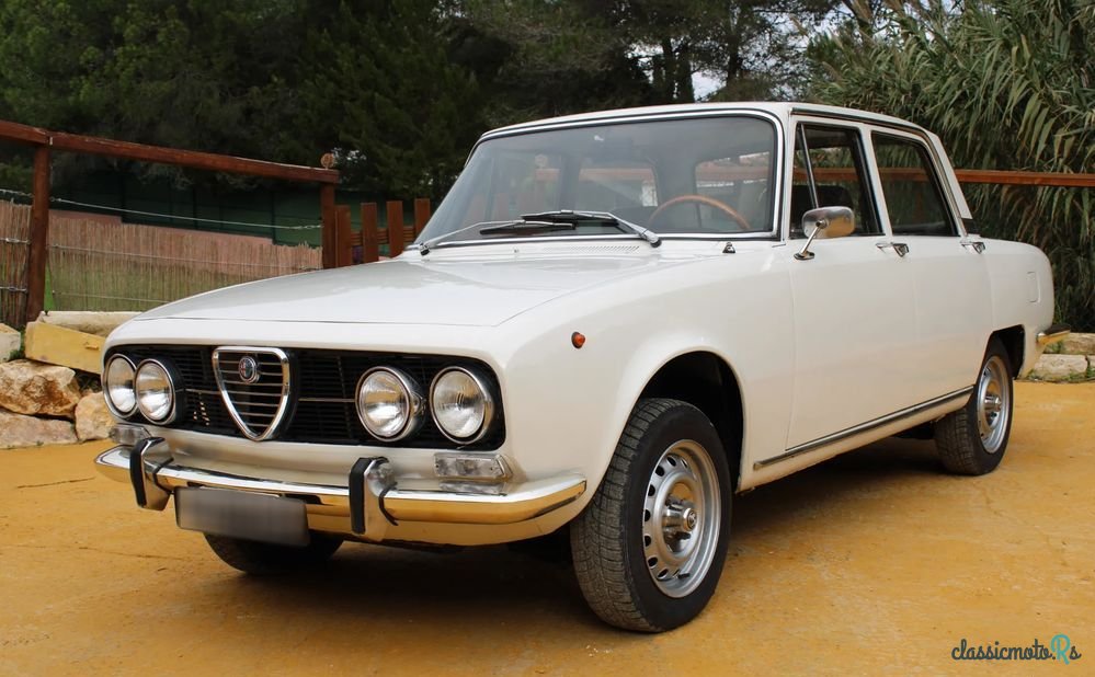 1972' Alfa Romeo 2000 photo #4