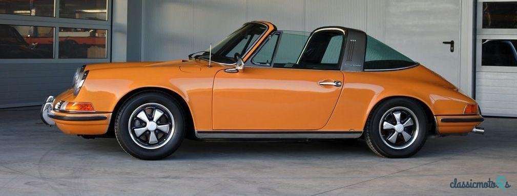 1969' Porsche 911 T 2.0 Targa photo #2