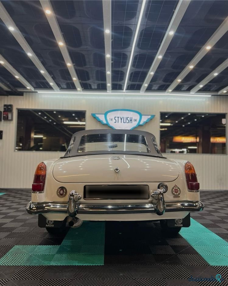1965' MG MGB photo #6