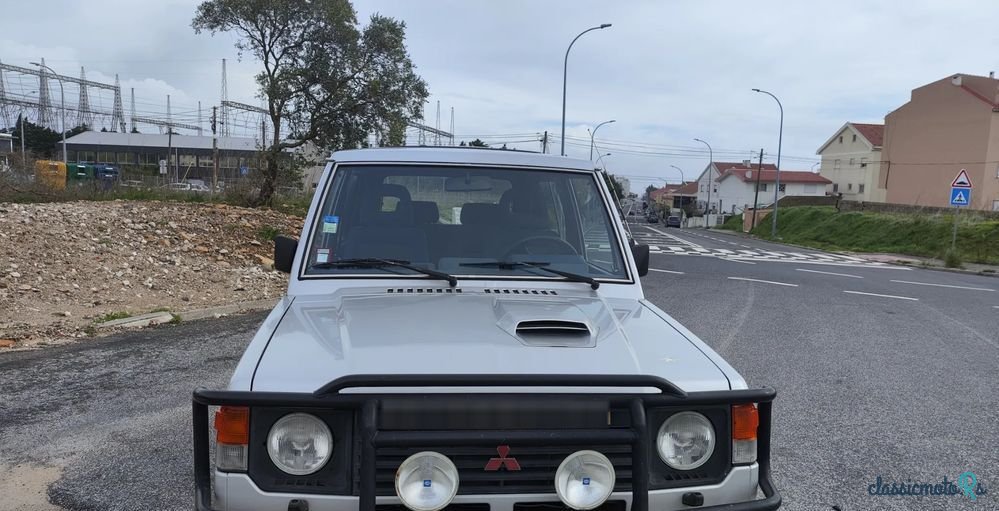 1990' Mitsubishi Pajero photo #5