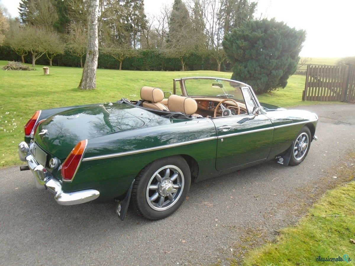 1971' MG MGB photo #4