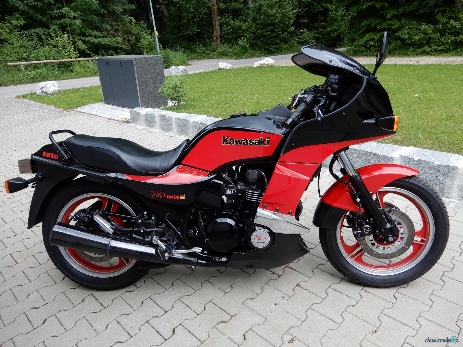 1984' Kawasaki ZX750 Turbo photo #1